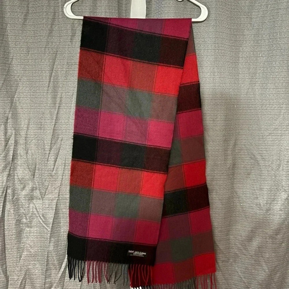 SCARF - Picture 3 of 3